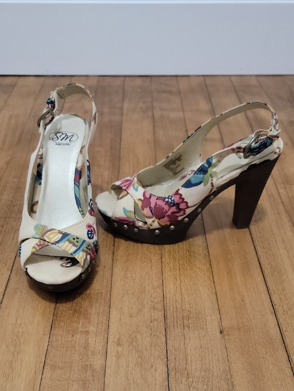 Floral Platform Slingback Heels in Cream and Multicolor Sz 6.5